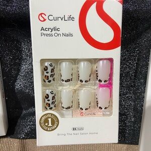 CurvLife Acrylic Press On Nails with Leopard Design